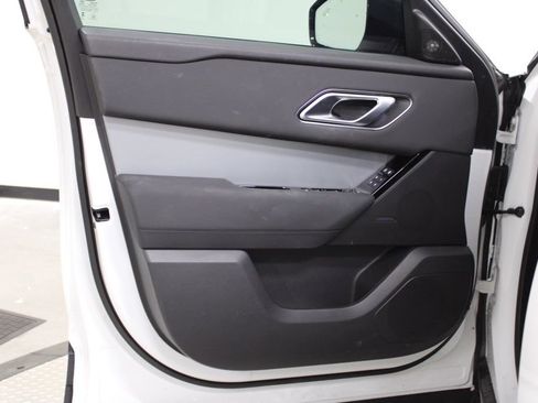Used 2025 Land Rover Range Rover Velar S image 13
