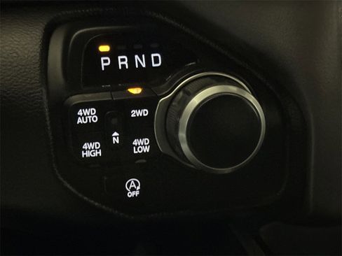 Used 2021 RAM 1500 Big Horn image 16