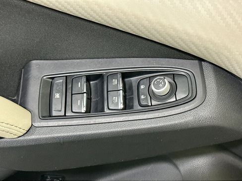 Used 2021 Subaru Ascent Premium w/ Sport Package image 16