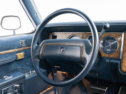 Used 1990 Buick Le Sabre Estate RWD image 10
