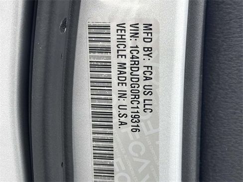 Used 2024 Dodge Durango GT image 28