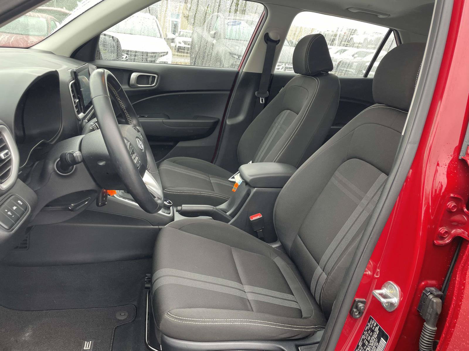 Certified 2022 Hyundai Venue SEL w/ Cargo Package FWD image 8