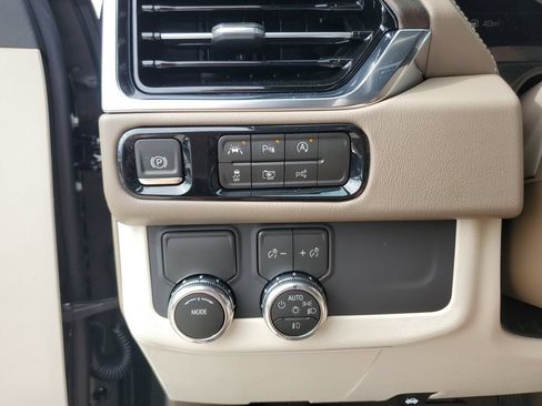 New 2026 GMC Yukon Denali RWD image 29