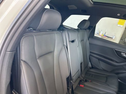 Used 2025 Audi Q7 3.0T Premium Plus image 24