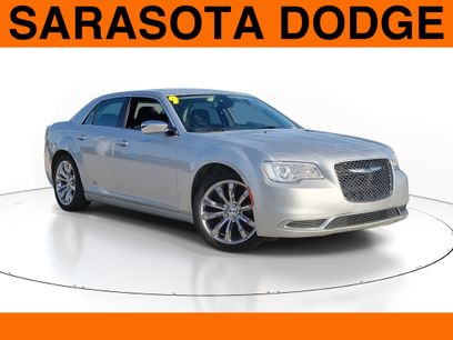 Used 2019 Chrysler 300 Touring w/ Chrome Appearance Package