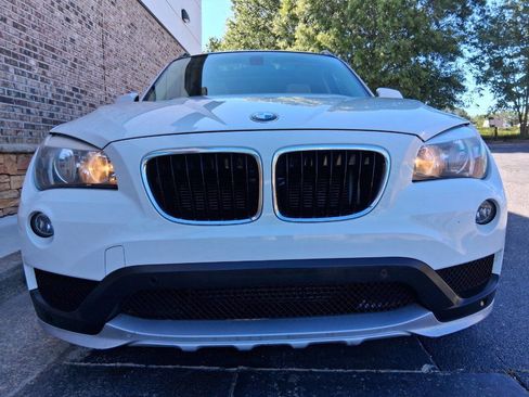Used 2015 BMW X1 sDrive28i RWD image 8