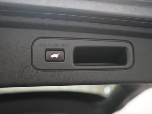 Certified 2023 Honda Odyssey Touring image 15