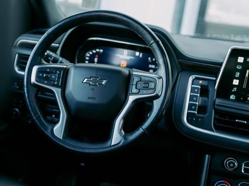 Used 2022 Chevrolet Tahoe Z71 image 18