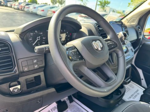 Used 2026 RAM ProMaster 2500 w/ Convenience Group FWD image 15