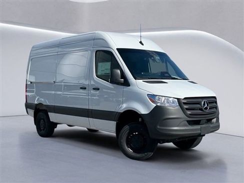 New 2025 Mercedes-Benz Sprinter 2500 image 2