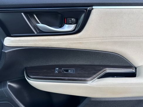 Used 2020 Honda Clarity Touring image 18