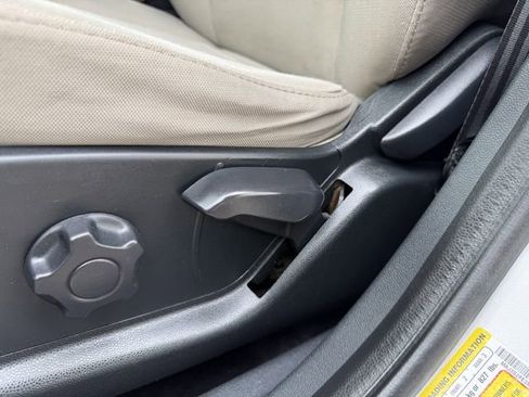 Used 2021 Ford EcoSport S image 23