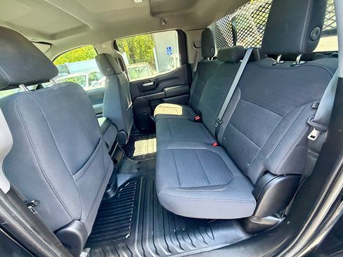 Used 2021 Chevrolet Silverado 1500 W/T w/ Z71 Off-Road Package AWD/4WD image 12