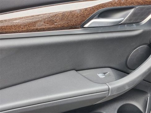 Used 2024 BMW X4 xDrive30i image 15