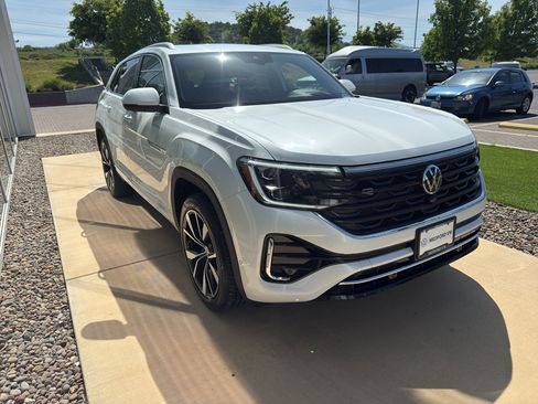 New 2025 Volkswagen Atlas Cross Sport SEL Premium R-Line image 3