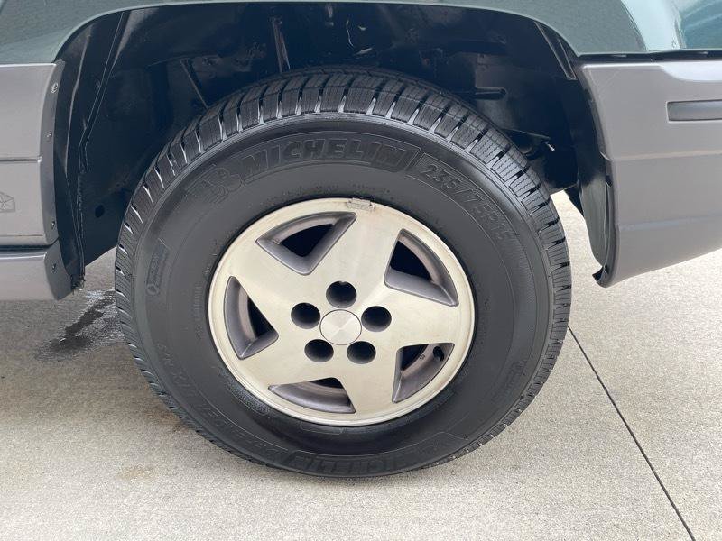 Used 1994 Jeep Grand Cherokee Laredo AWD/4WD image 21