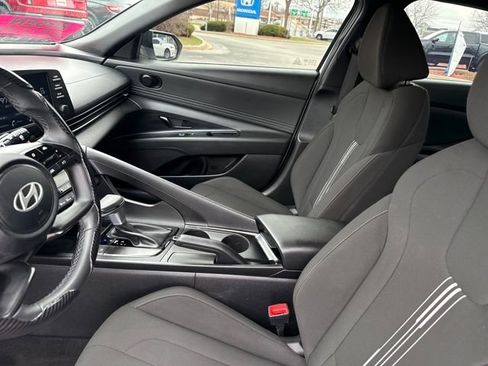 Certified 2025 Hyundai Elantra Sport FWD image 12