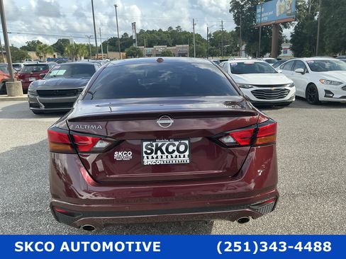 Used 2025 Nissan Altima 2.5 SV w/ SV Special Edition Package FWD image 4