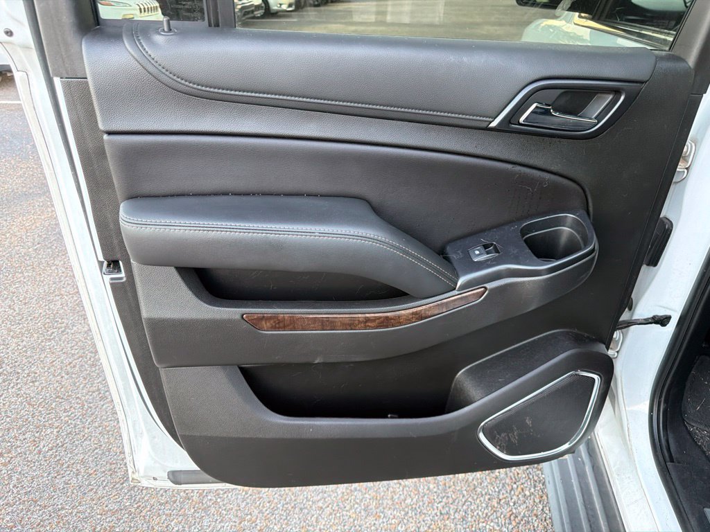 Used 2020 Chevrolet Suburban LT w/ Texas Edition Package RWD image 16