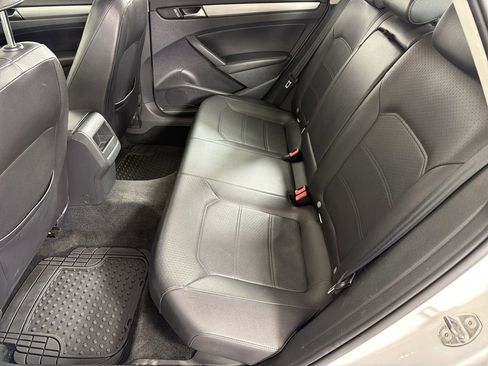Used 2014 Volkswagen Passat 1.8T image 18
