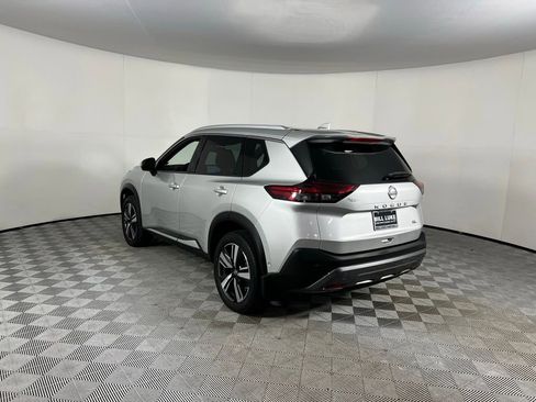 Used 2023 Nissan Rogue SL w/ SL Premium Package image 8