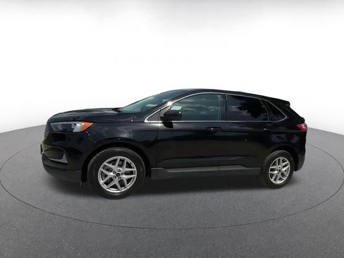 Used 2024 Ford Edge SEL image 8