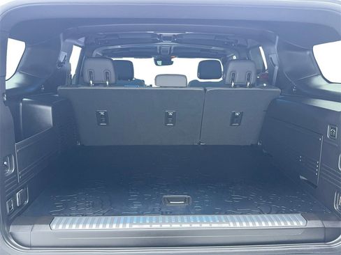 Used 2024 GMC Hummer EV 3X image 12