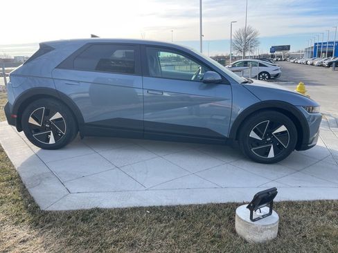 New 2026 Hyundai Ioniq 5 SE image 6