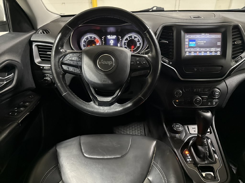 Used 2020 Jeep Cherokee Latitude Plus AWD/4WD image 11