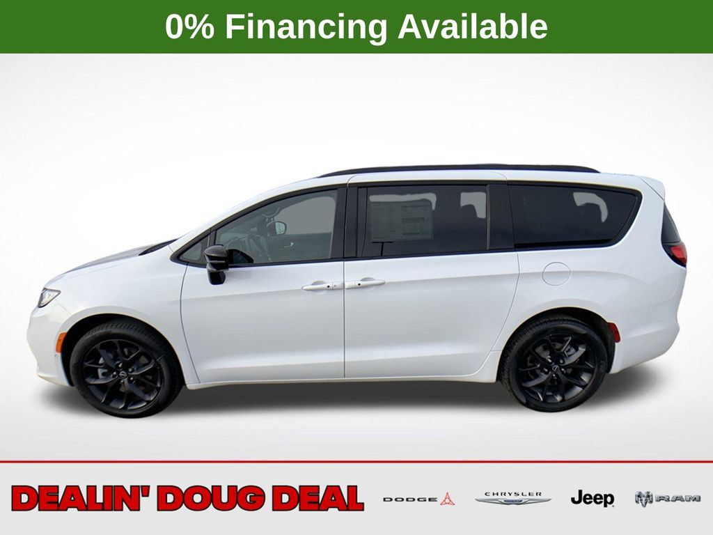 New 2026 Chrysler Pacifica Select w/ S Appearance Package AWD/4WD image 2
