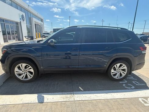 Used 2021 Volkswagen Atlas SE FWD image 2