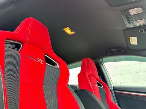 Used 2018 Honda Civic Type R image 26