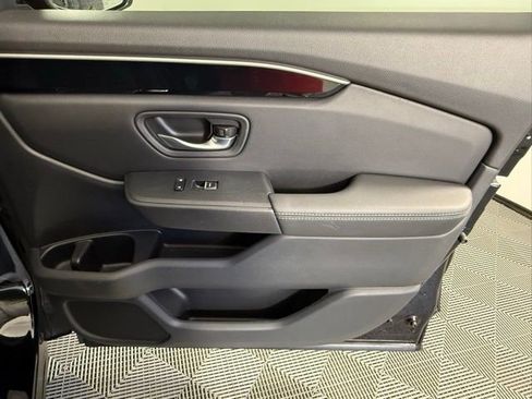 Used 2025 Honda Pilot EX-L image 46