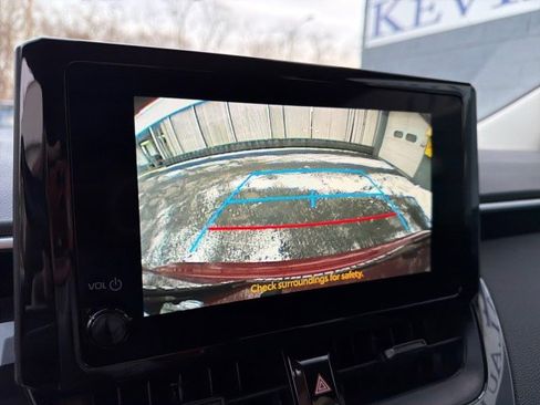 Used 2024 Toyota Corolla LE image 11