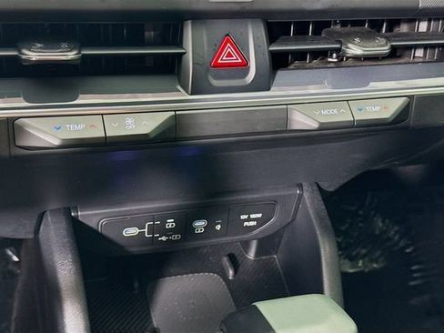 Used 2025 Kia K4 EX FWD image 15