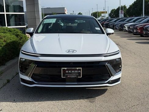 Used 2025 Hyundai Sonata Limited FWD image 8
