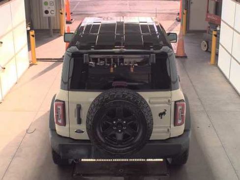 Used 2025 Ford Bronco Outer Banks image 5