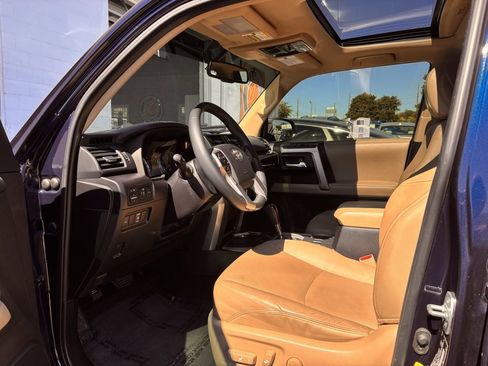 Used 2015 Toyota 4Runner Limited image 14