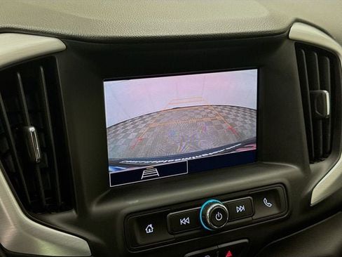 Used 2024 GMC Terrain SLE FWD image 14