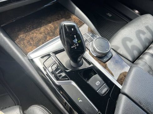 Used 2017 BMW 530i xDrive AWD/4WD image 33