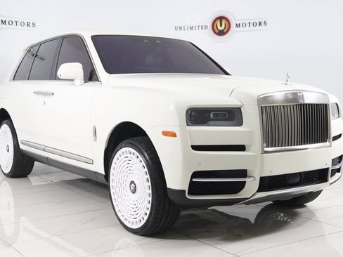 Used 2020 Rolls-Royce Cullinan image 33