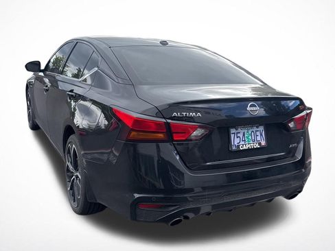 Used 2024 Nissan Altima 2.5 SR w/ SR Premium Package AWD/4WD image 7
