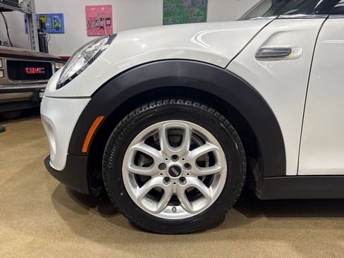 Used 2017 MINI Cooper 2-Door Hardtop image 91