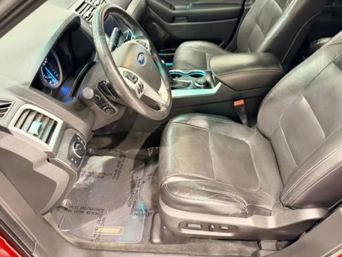Used 2015 Ford Explorer Sport w/ Equipment Group 401A AWD/4WD image 38