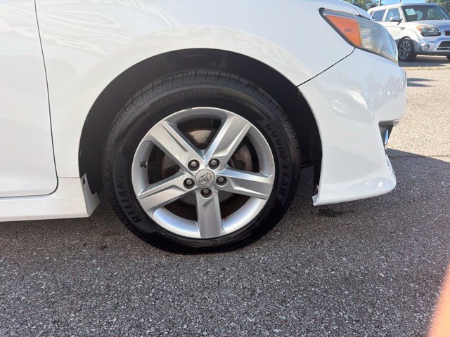 Used 2013 Toyota Camry SE FWD image 31
