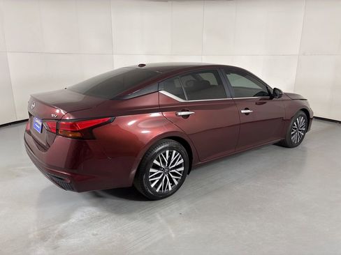 Used 2023 Nissan Altima 2.5 SV image 10