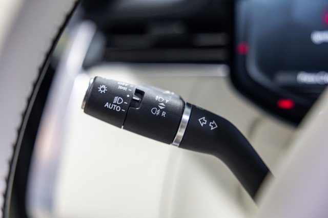 Used 2026 Land Rover Range Rover SE AWD/4WD image 35