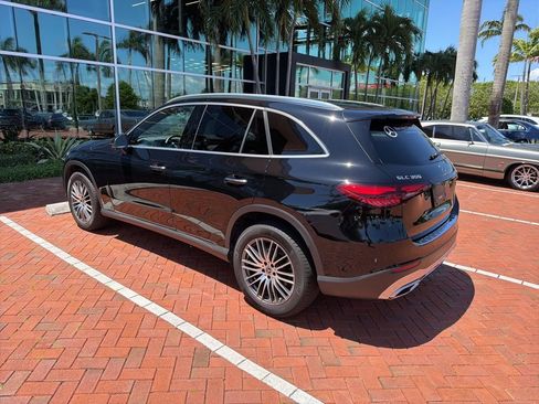 Used 2025 Mercedes-Benz GLC 300 image 6