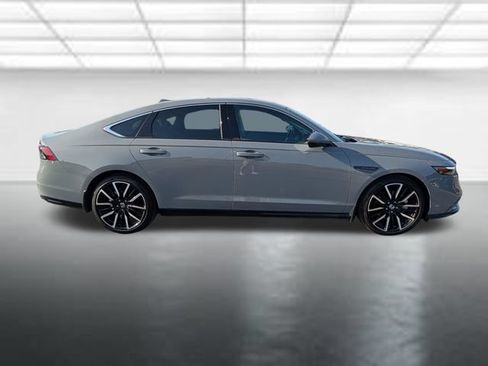 Used 2025 Honda Accord Touring image 29