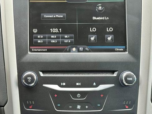 Used 2015 Ford Fusion SE w/ Equipment Group 502A FWD image 13
